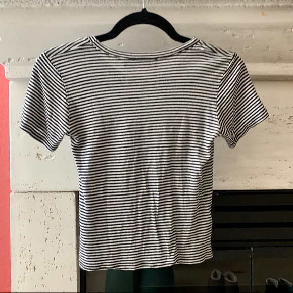 🔥Reformation striped fitted crew tee - Picture 3 of 5